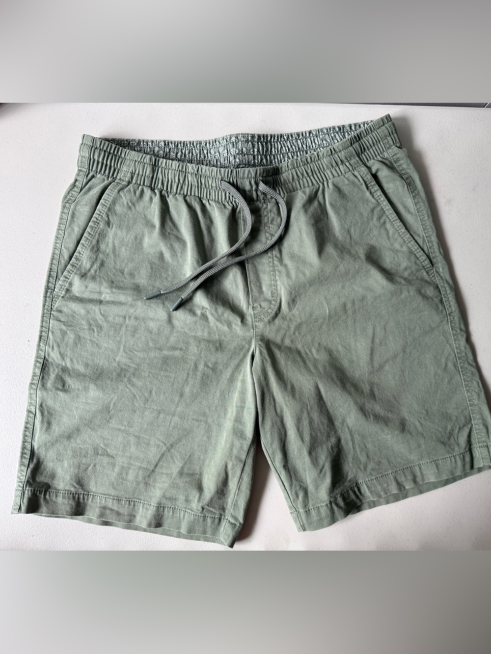 Men's Olive Green Drawstring Casual Shorts